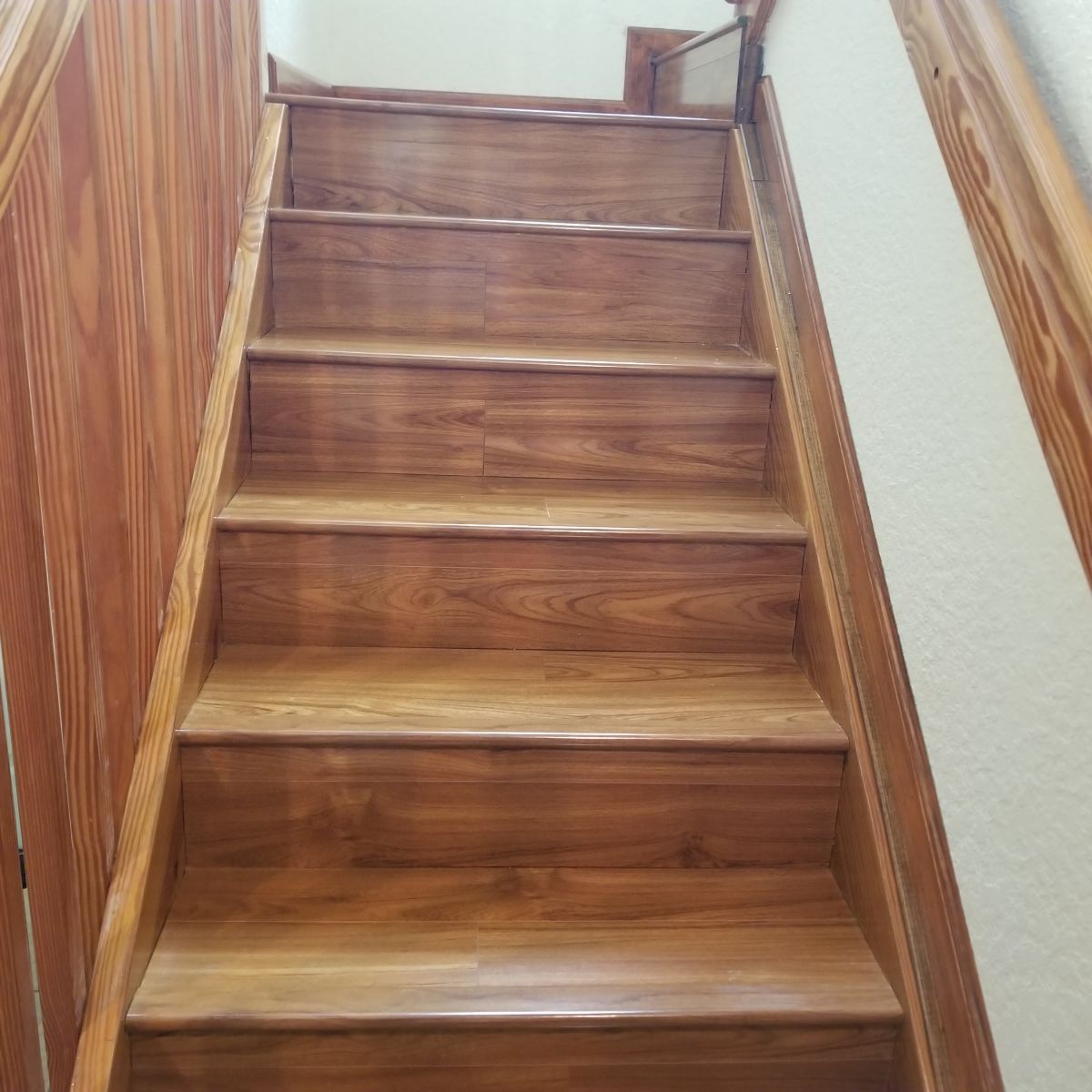 Vinyl flooring